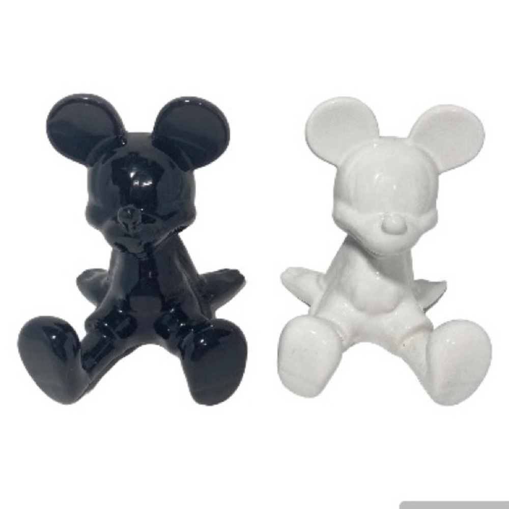 DISNEY Mickey Mouse Figurines Black White Salt and Pepper Shaker Set